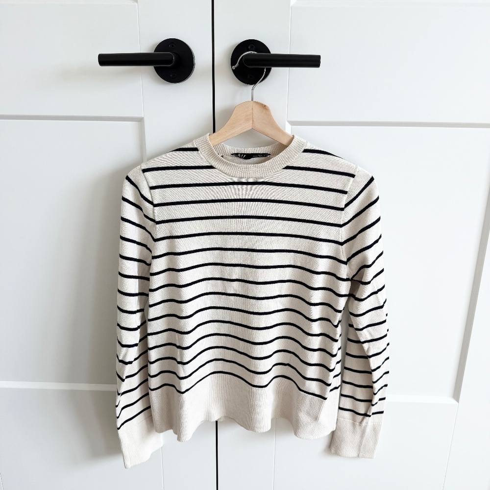 ZARA Knit Cream Striped Crewneck Sweater